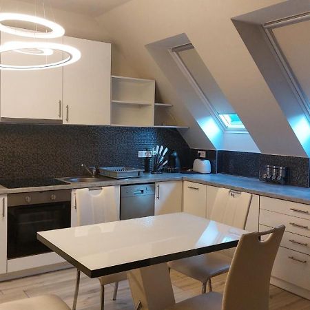 Hajnal Apartman Apartment Szeged Ngoại thất bức ảnh