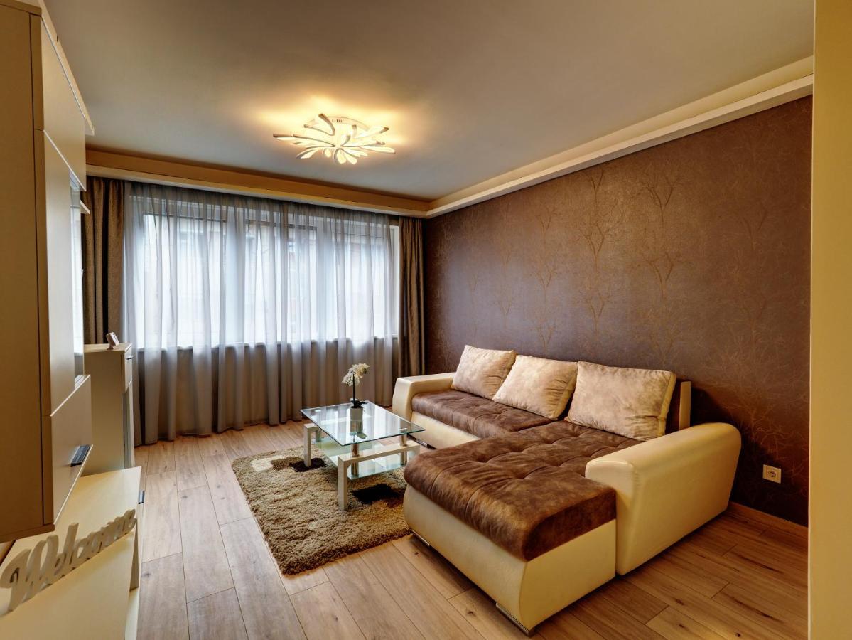 Hajnal Apartman Apartment Szeged Ngoại thất bức ảnh