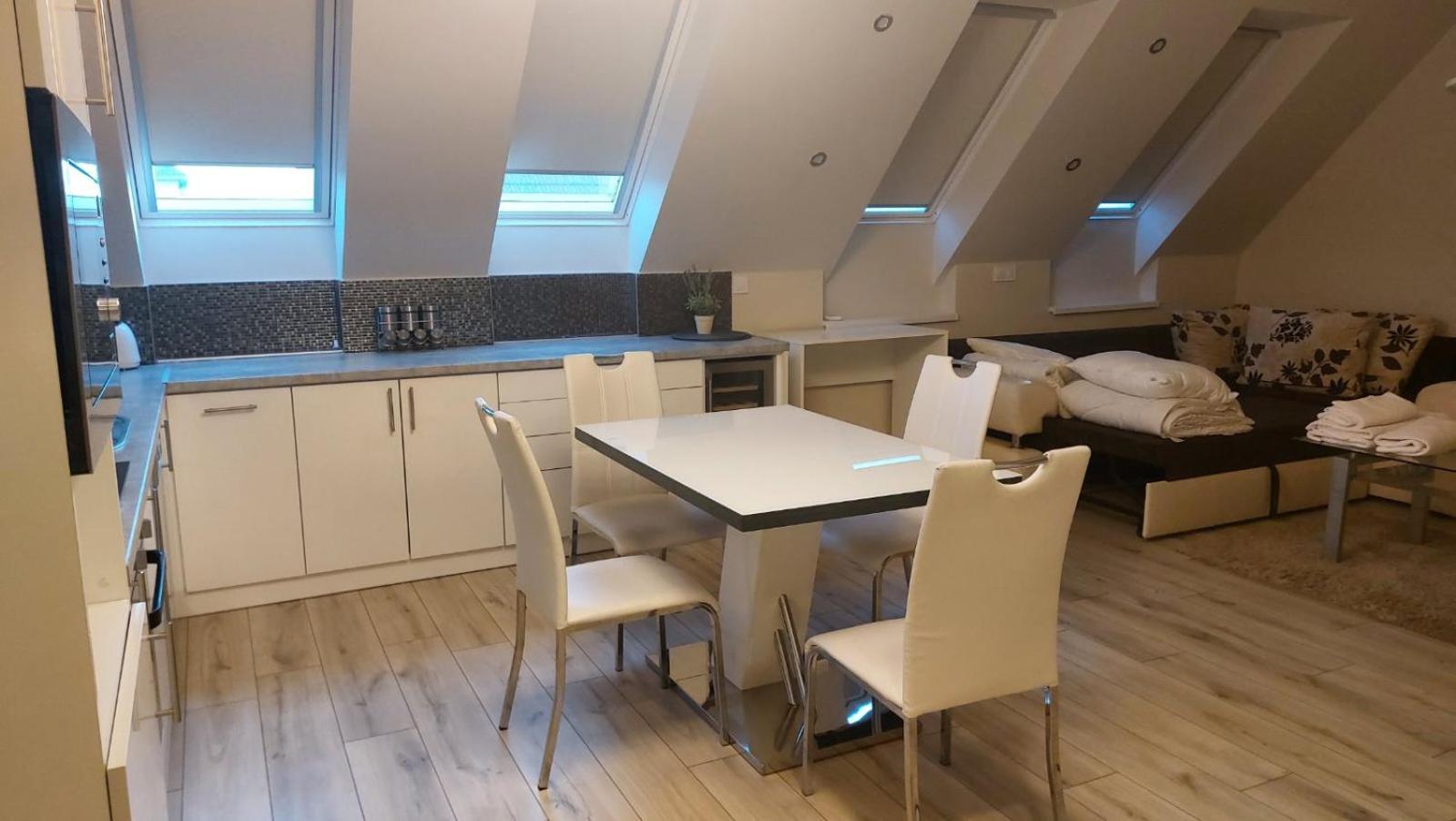 Hajnal Apartman Apartment Szeged Ngoại thất bức ảnh