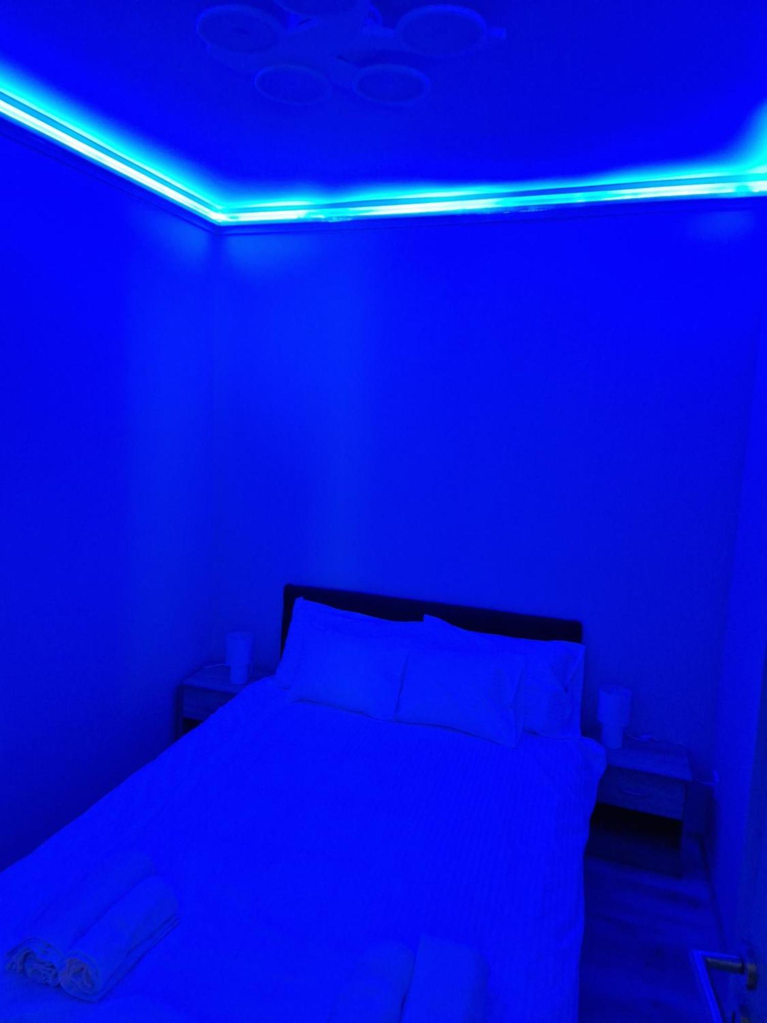 Hajnal Apartman Apartment Szeged Phòng bức ảnh