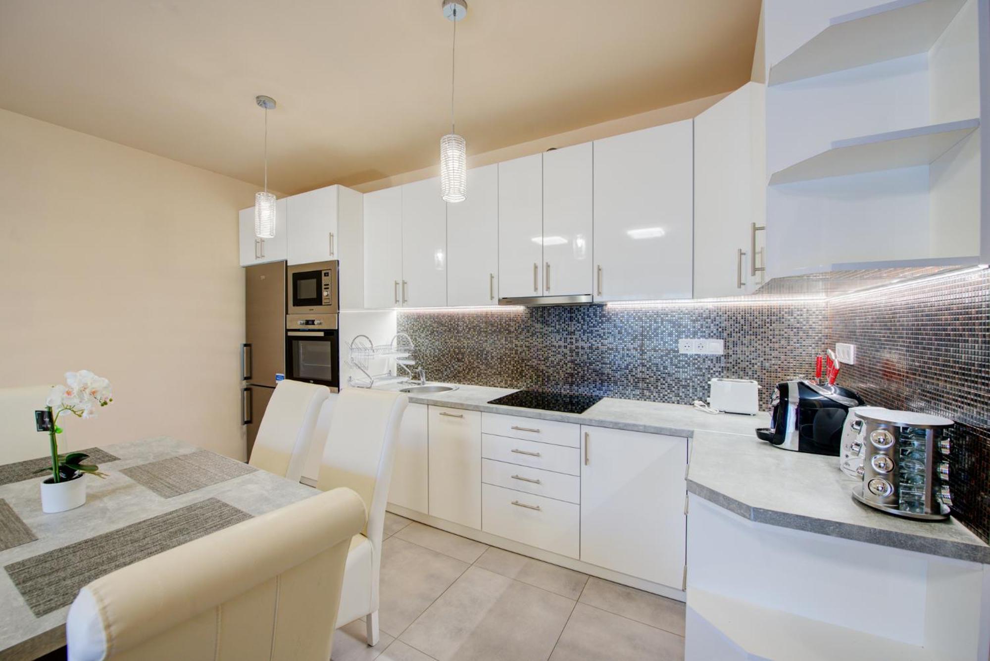 Hajnal Apartman Apartment Szeged Phòng bức ảnh